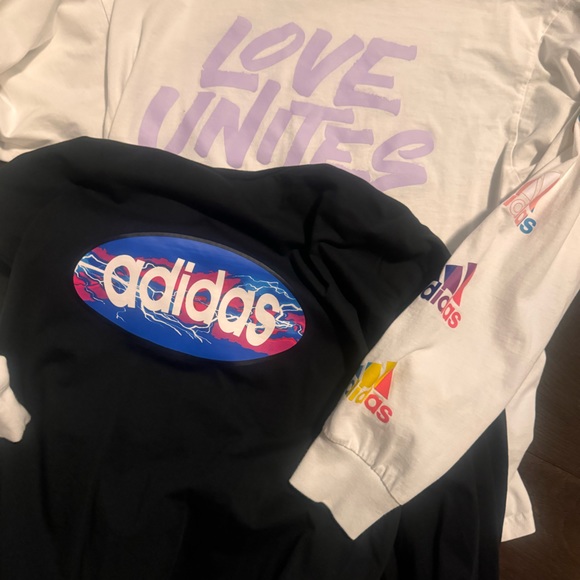 2 adidas long sleeve size small unisex - Picture 1 of 3